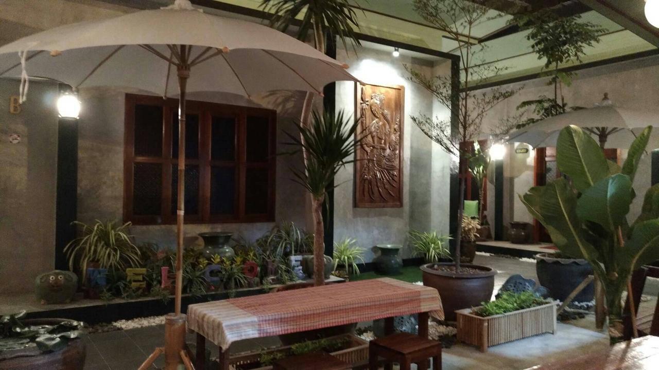 Pk Hostel プラナコーン・シー・アユタヤ エクステリア 写真