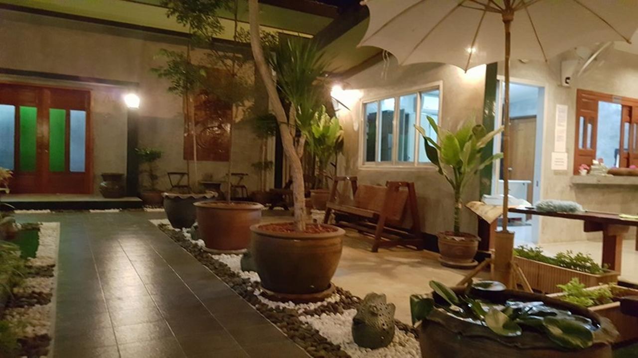 Pk Hostel プラナコーン・シー・アユタヤ エクステリア 写真